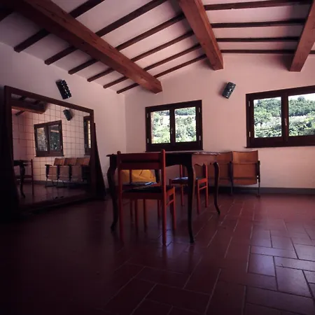 Eridu Oda ve Kahvaltı Fiesole